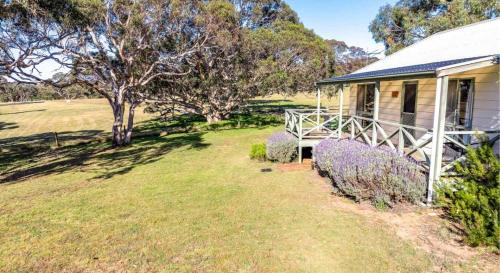 Middleton House | Lavender 63 Burgar Rd Middleton - Linen Included