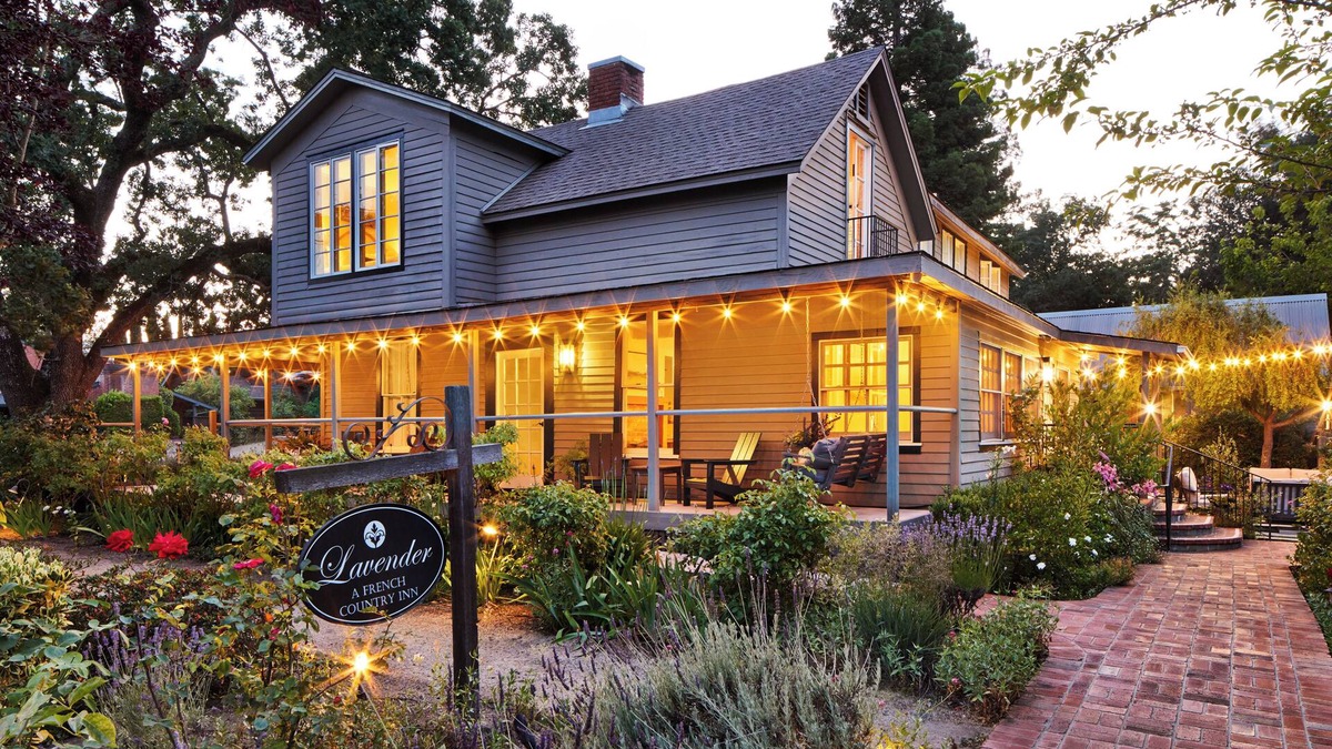 Yountville Bed & Breakfast | Lavender, A Four Sisters Inn