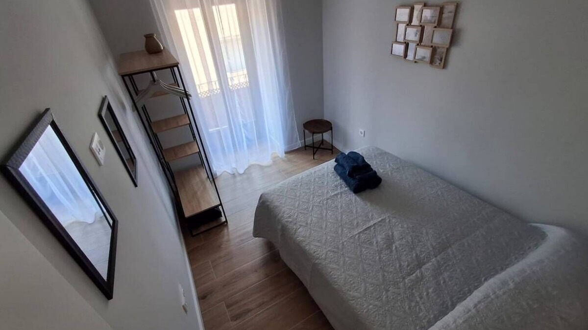 Brihuega Apartment | Lavender Land Apartments - Lavender