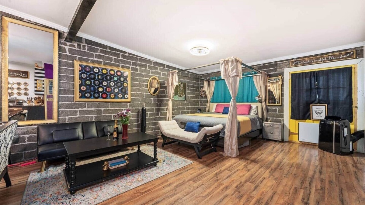 Downtown Harrisburg Apartment | Lavish Loft Open Concept Condo Close to Capitol
