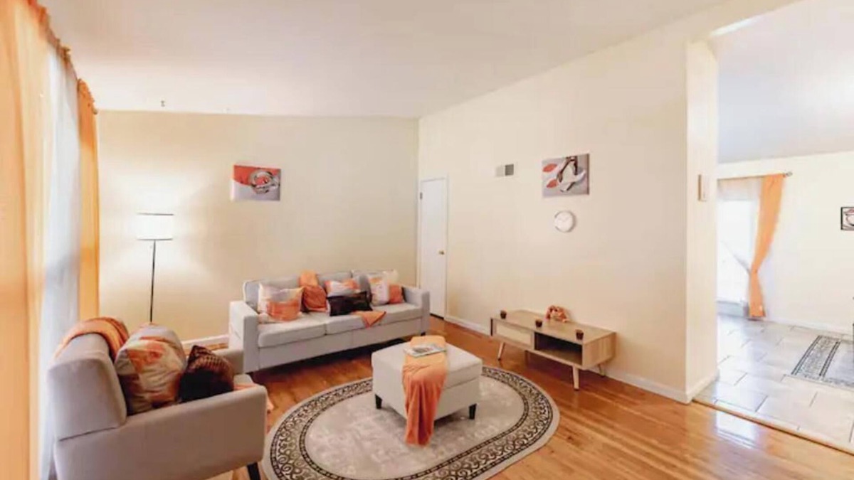 Florissant House | Lavish Stay