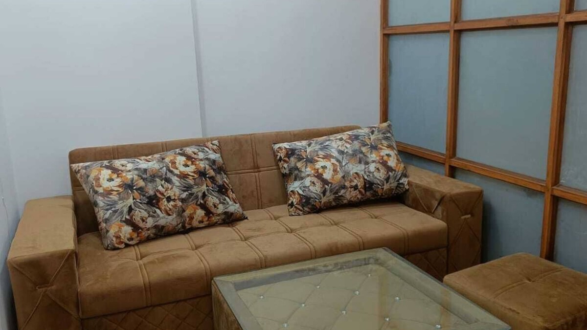 New Delhi Condo | Lavish Studio Apt in West/Central Delhi