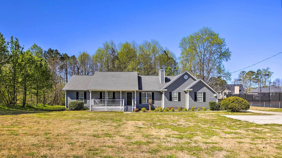Lawrenceville House | Lawrenceville Home: Close to Parks & Dining!