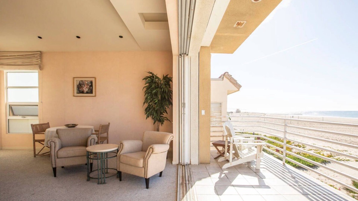 Playa Del Rey House | LAX Beachhouse - Luxury On The Sand and near LAX