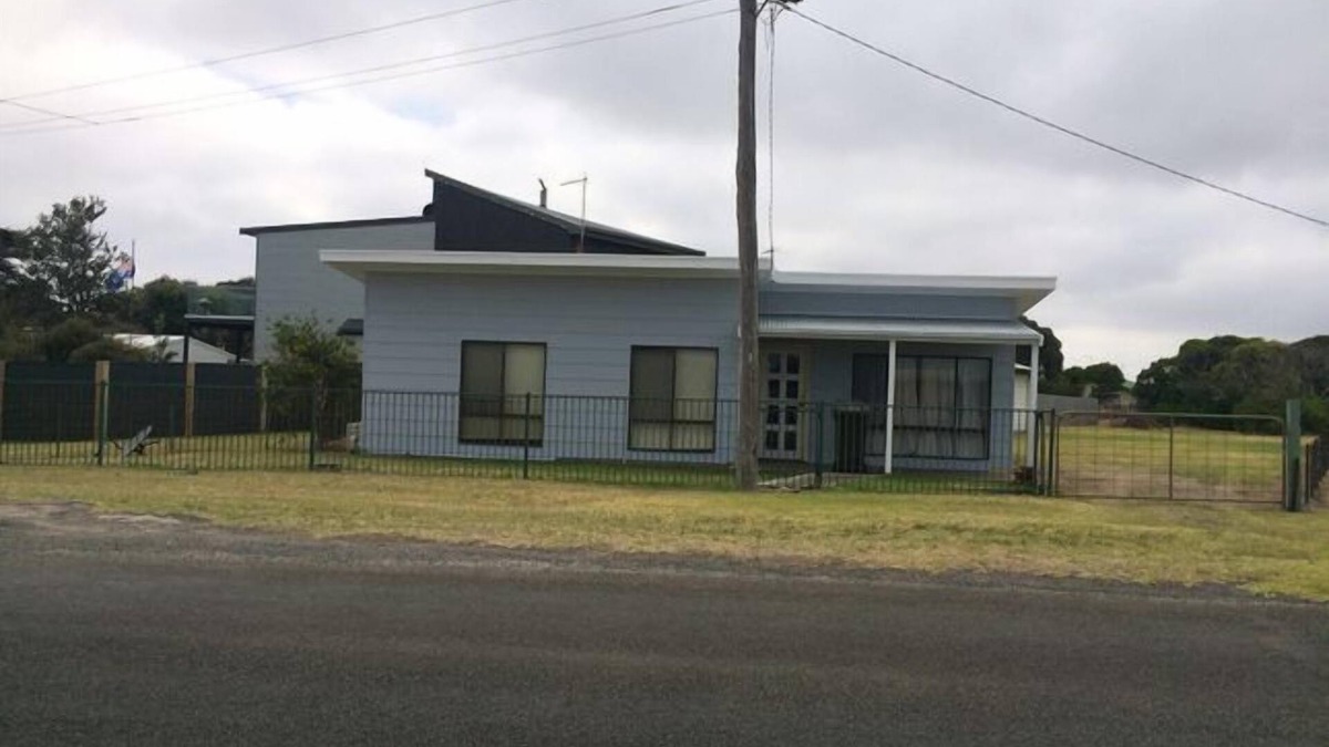 Peterborough Cottage | Lazy Dayz @ Peterborough