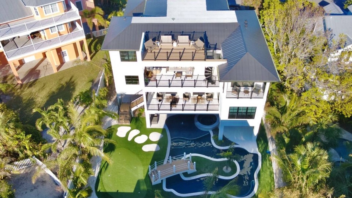 Anna Maria House | Lazy River! Mini Golf! Sleeps 16 Anna Maria Island - Nautical Situation