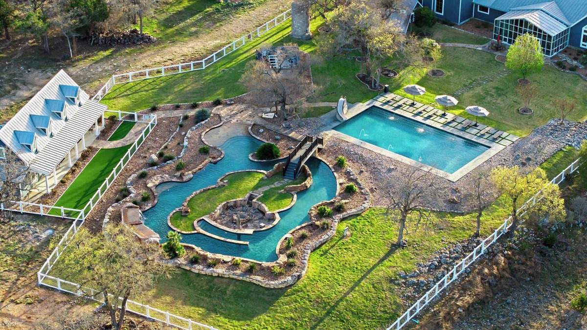 Boerne House | Lazy River Ranch-Pool, Events, Golf, Fire Pit,Yoga