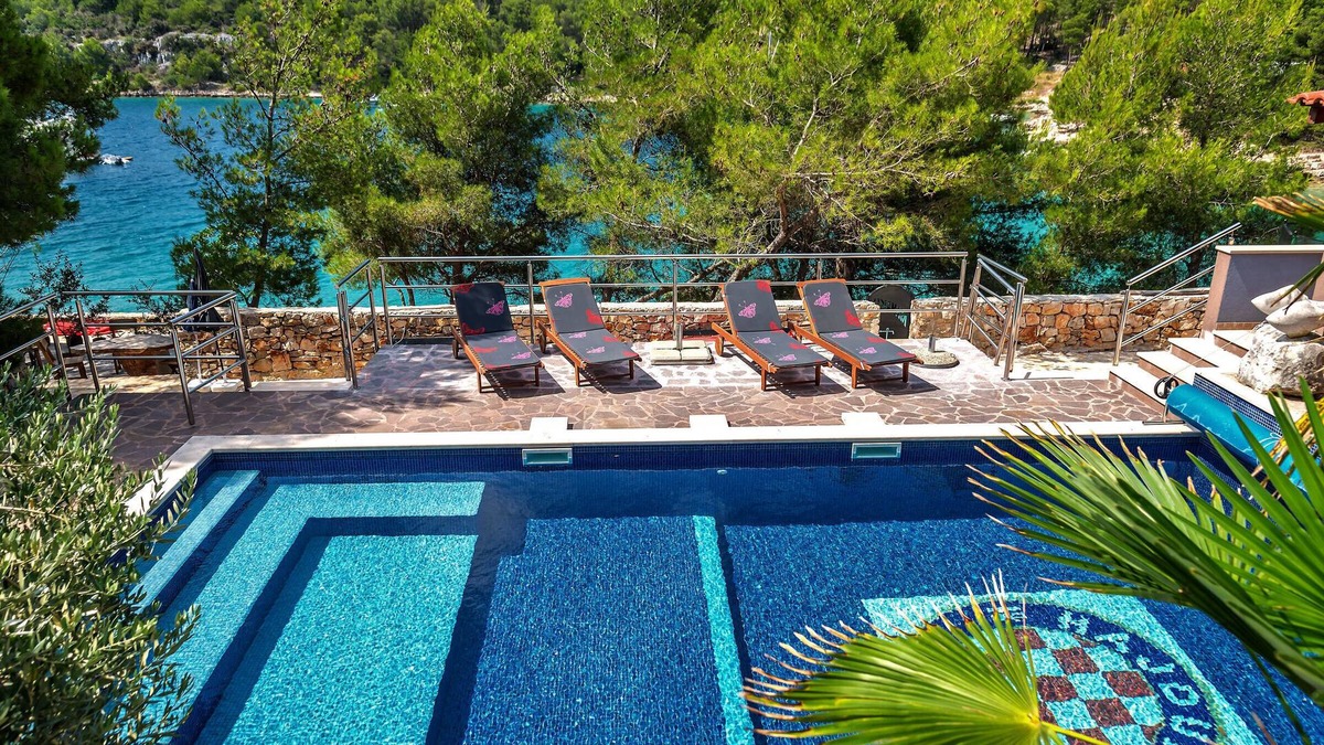 Cove Osibova (Milna) House | LCT Villa Mamako *