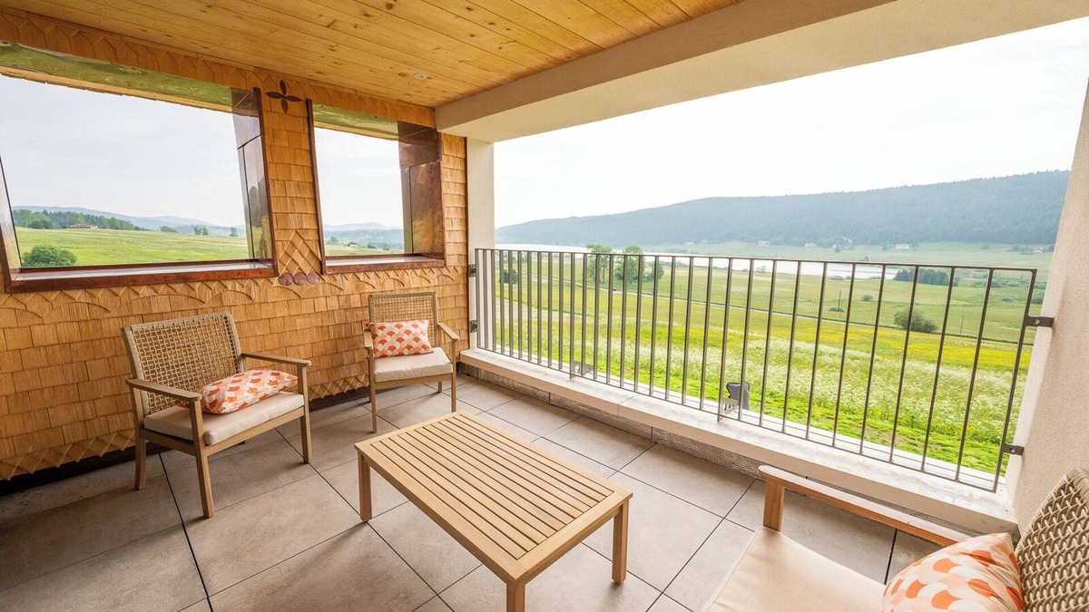 Les Rousses Apartment | Le 234, between lake and mountains