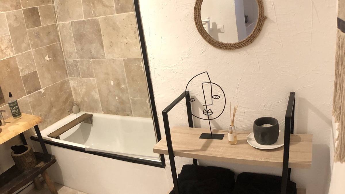 Macon Apartment | LE BALI, Apartment T2, hyper center Mâcon