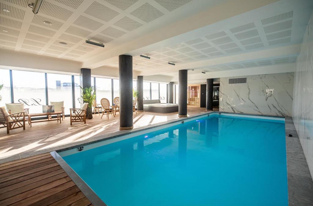 Downtown Apartment | Le Barracuda & Spa, Centre Port, pieds dans l'eau, vue mer