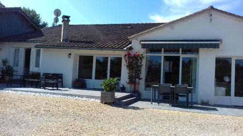 Saint-Aulaye-Puymangou Bed & Breakfast | le bois du mas