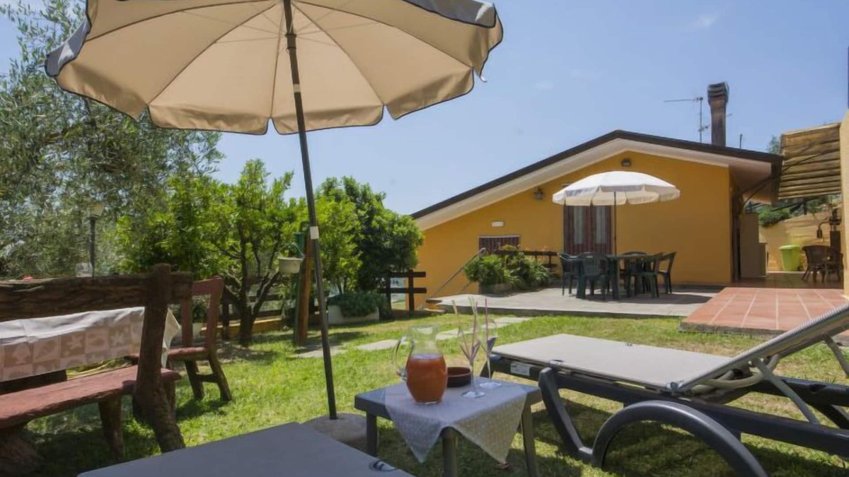 Stiava House | Le Bozzelle by Interhome