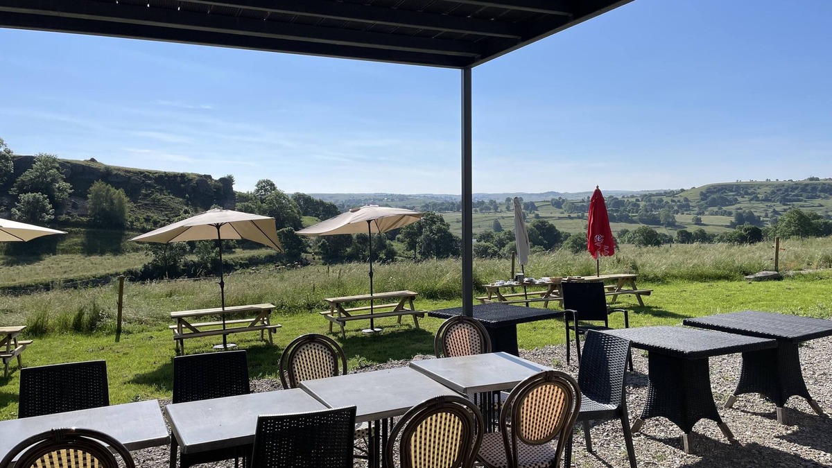 Saint-Urcize Bed & Breakfast | Le Buron du bessou gîte a la fe