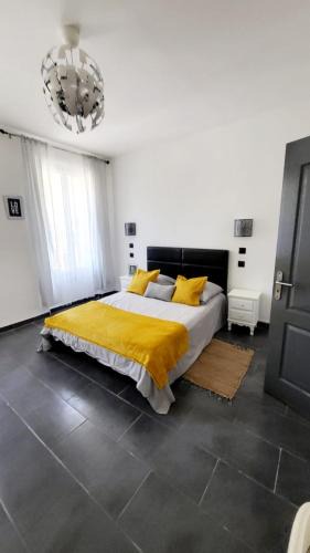 Noailles Apartment | Le cœur de Marseille 2