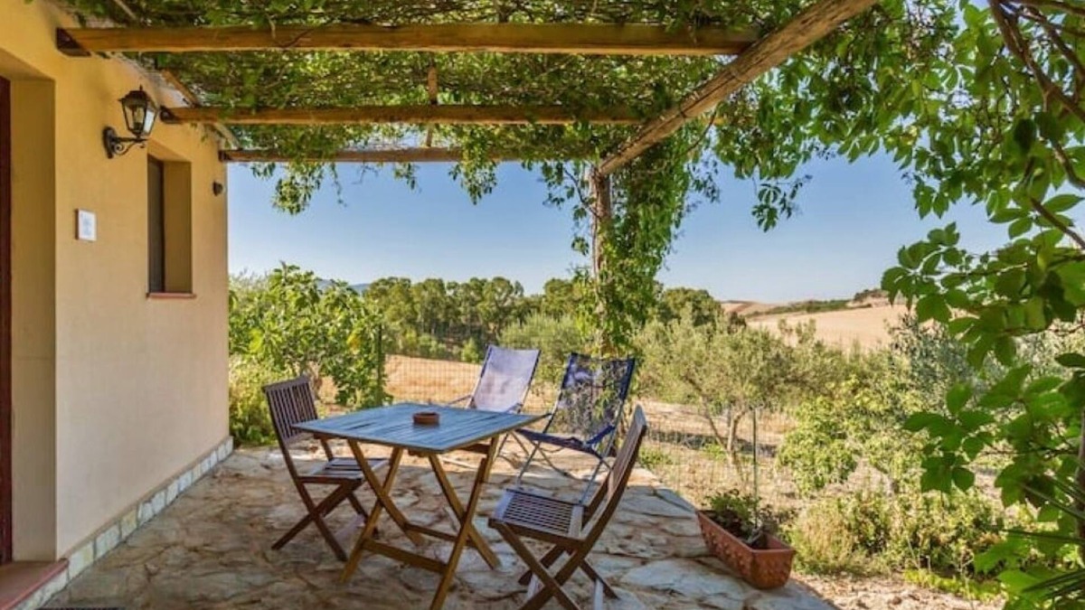 Buseto Palizzolo House | Le casette di Anaste. Comfort and spaces nestled in an olive grove.