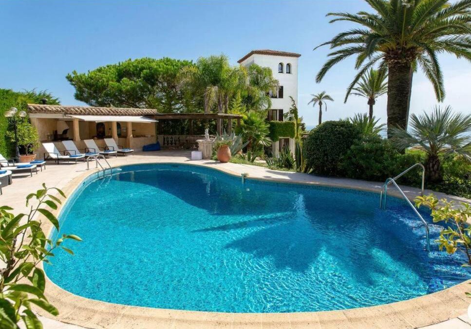 Vallauris Villa | LE CASTEL ROSE Super Cannes, face aux Îles de Lérins