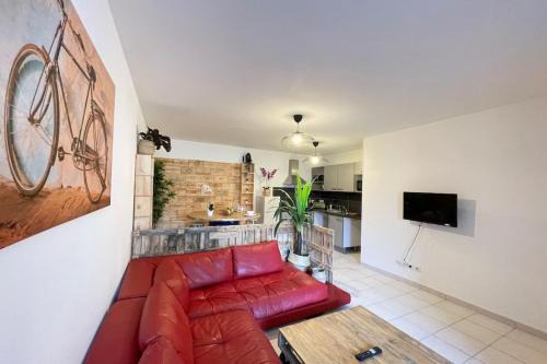 Les Chutes Lavie Apartment | Le Caviste Proche gare Centre-Ville Wifi-Netflix
