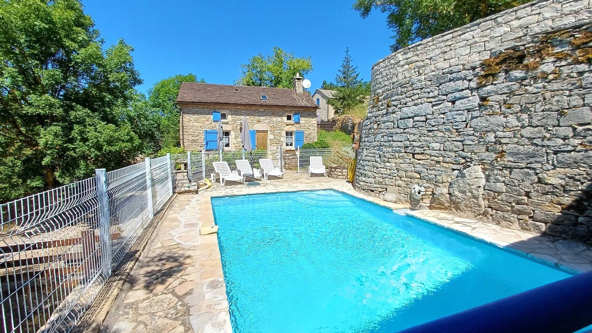 Hures-la-Parade Cottage | Le Cazal, Gîte de France 4 épis, private heated pool