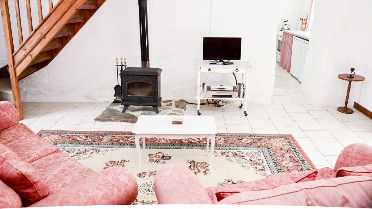 Madre Cottage | Le Cerisier 4 bedroom gite (1 of 3) with pool near Bagnoles de l'Orne