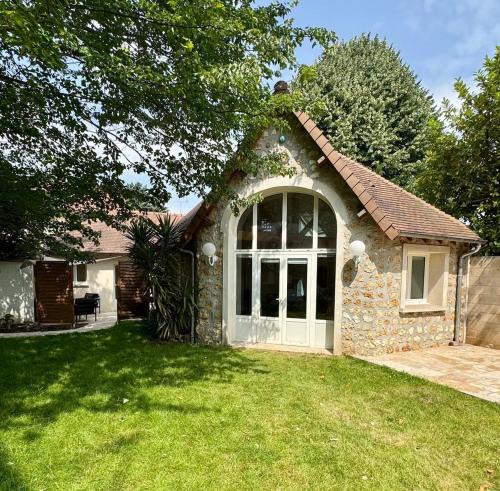 Saint-Gratien House | Le Chalet du Parc