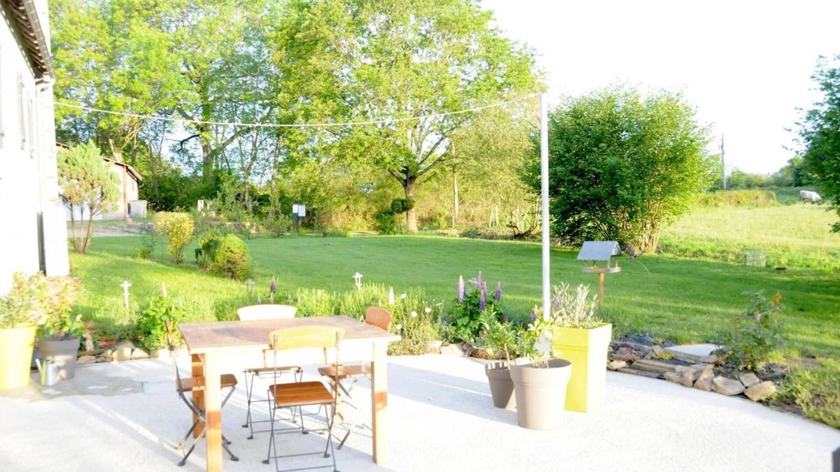 Voussac Bed & Breakfast | Le Champ Bagnolet