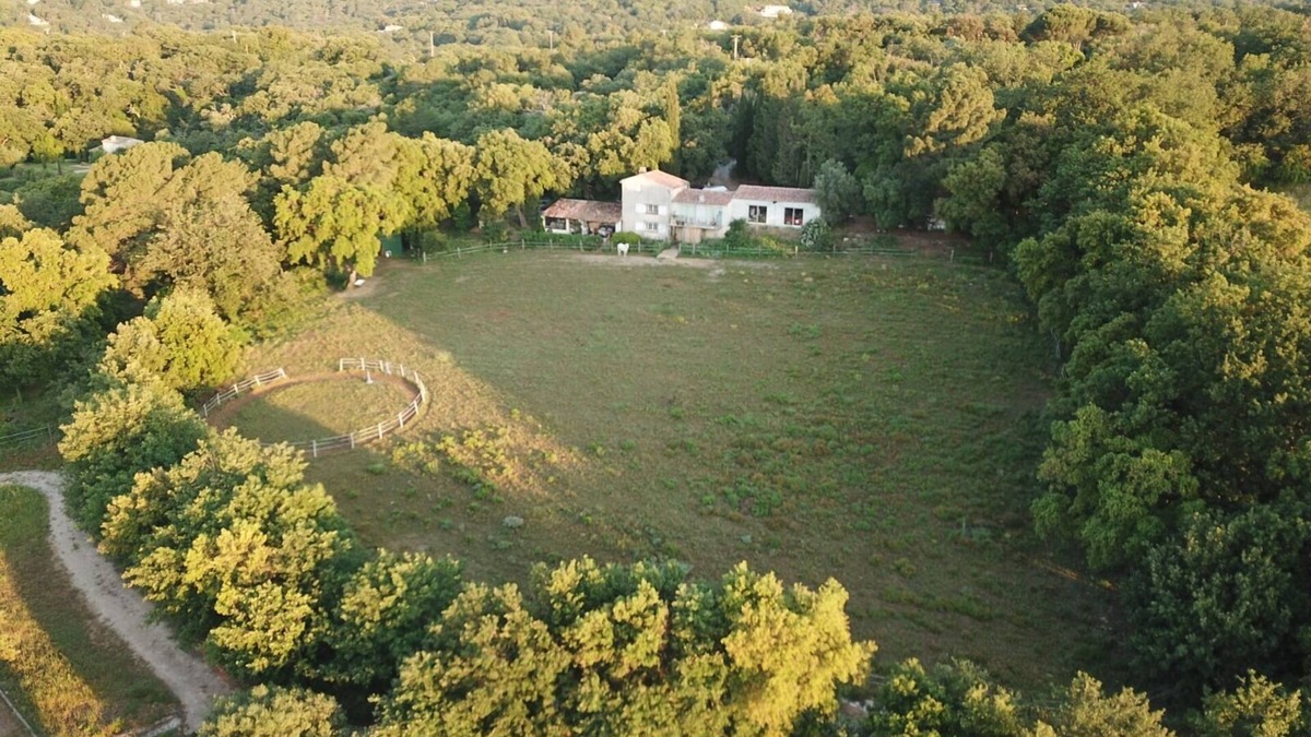 La Garde-Freinet House | Le Charme Authentique et Bohème de la Pleine Nature Dans le Golfe de St Tropez