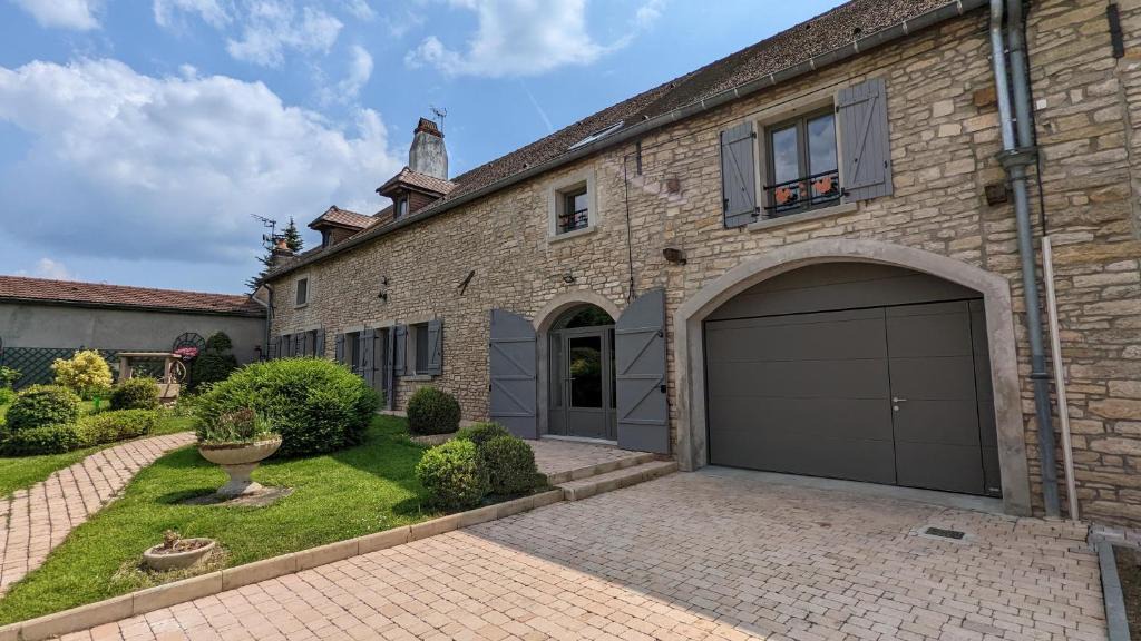 Sainte-Marie-la-Blanche Bed & Breakfast | Le Clos des écureuils - chambres d'hôtes