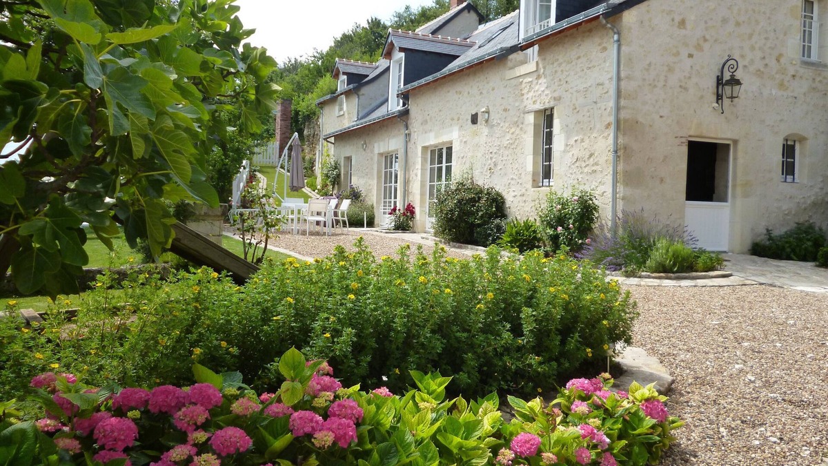 Noizay Cottage | Le Clos de Venise, enchanting manor house surrounded by vineyards, near Vouvray
