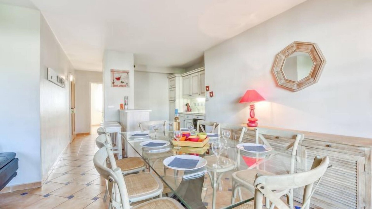 La Mole Apartment | Le Clos des Vignes by Interhome