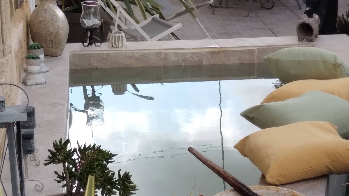 Civrac-en-Medoc House | le Clos Girona Grande Maison de Charme Entre mer et Estuaire et son Bain Orientl