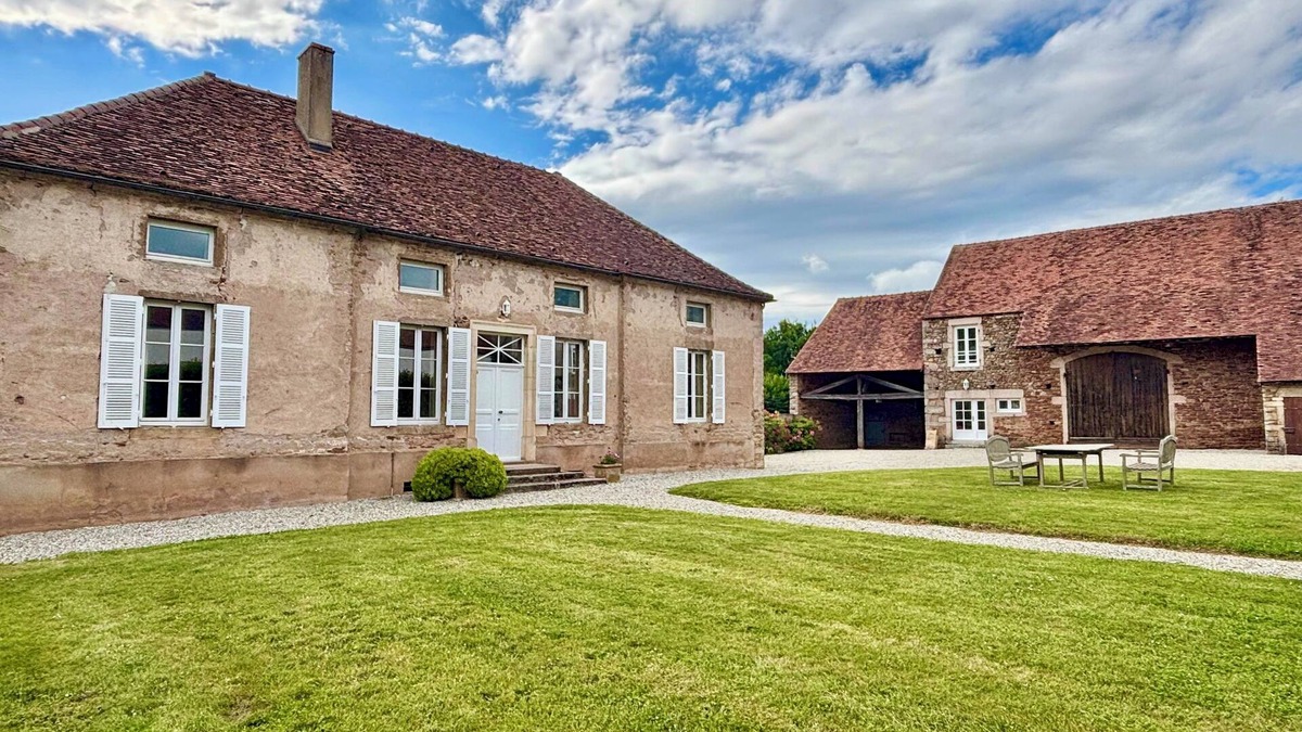 Thoste House | Le Clos Vert de la Chouette d'Or maison familiale 6 chambres au cœur de l'Auxois