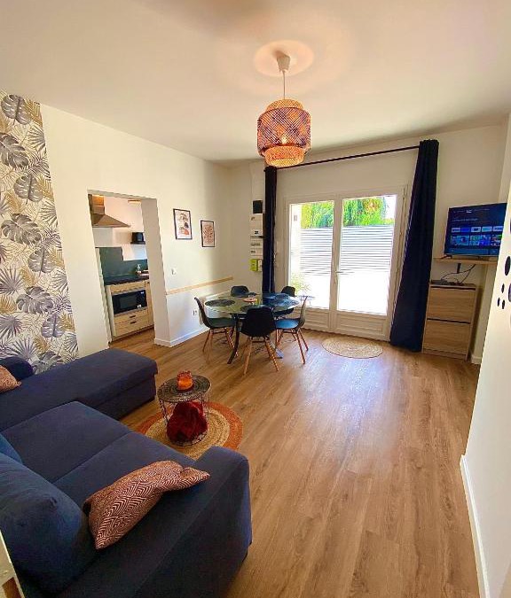 Quincy-Voisins Apartment | Le cocon de Didine, beau F2, 2 places de parking clos, proche Disneyland