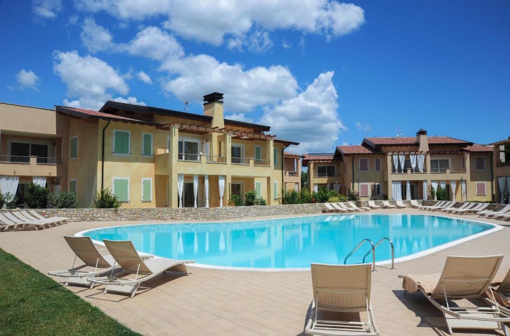 Lonato del Garda Apartment | Le Corti Caterina Apartments with pool by Wonderful Italy