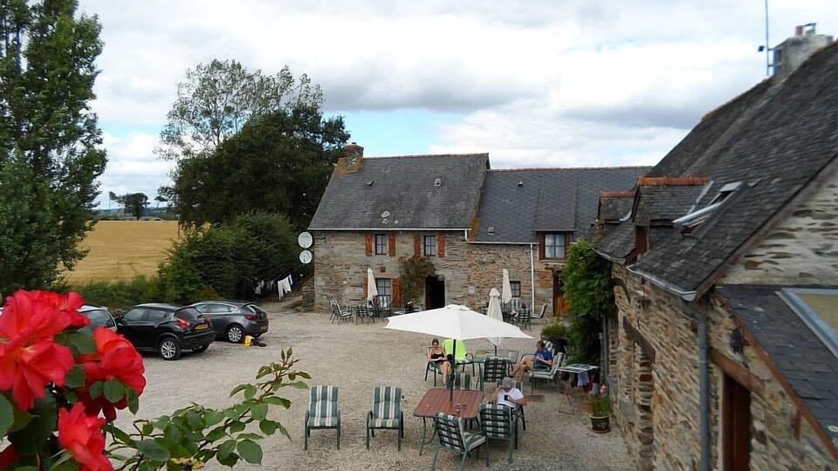 Saint-Connec Other | le Cosquer has 5 Properties With shared Swimming Pool and a games room.