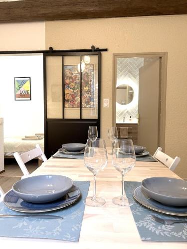 Quartier Administrations Apartment | Le COSY NÎMOIS, charme et terrasse au cœur de Nîmes