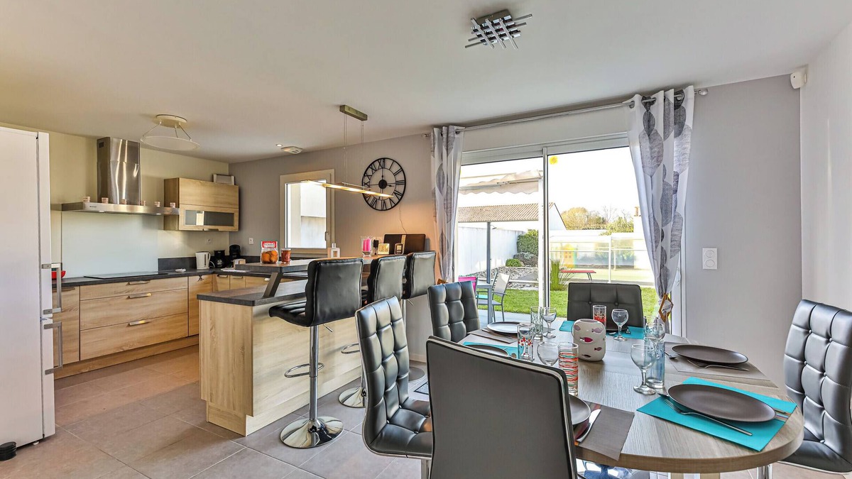 Commequiers House | Le Dôme - Piscine - Parking - Jardin