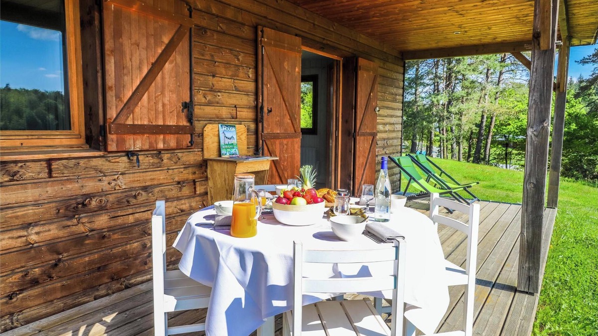 Meyrignac-l'Eglise Ski Chalet | Le Dom des Monédières Ch 3P6M