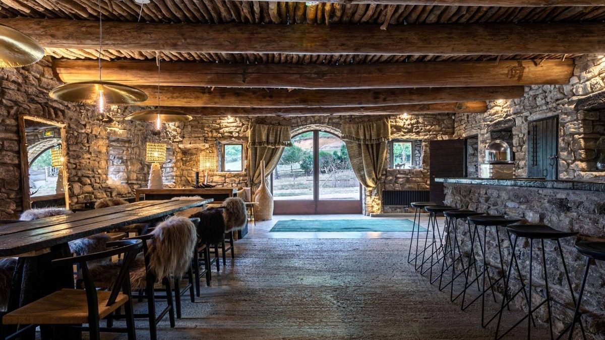 Sivergues House | Le Domaine Du Castellas