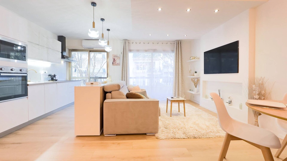 Cannes Apartment | Le Doré