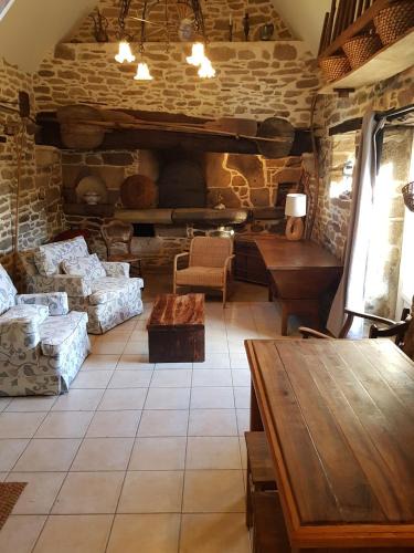 Le Lonzac House | Le Four de La Jugie