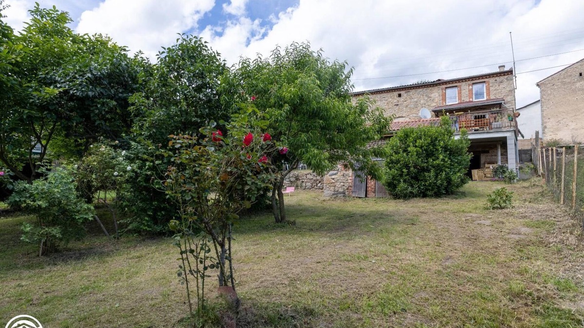 La Chapelle Sur Usson House | Le Gîte à la Campagne aux Pierres Violettes