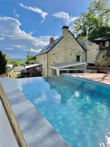 Beaumont House | Le gîte 24 proche du Futuroscope - Jacuzzi compris