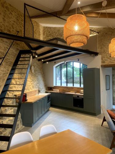 Laudun House | Le gîte de Figon