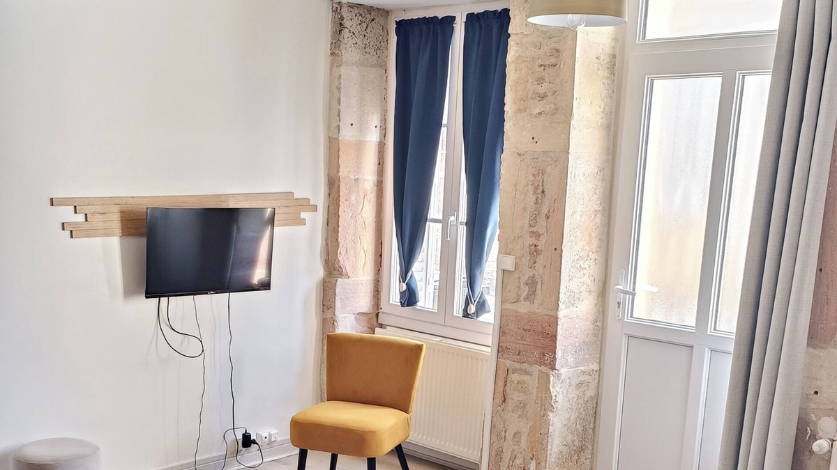 Givry House | Le Gîte de Varanges : Maison de Ville Classée 3