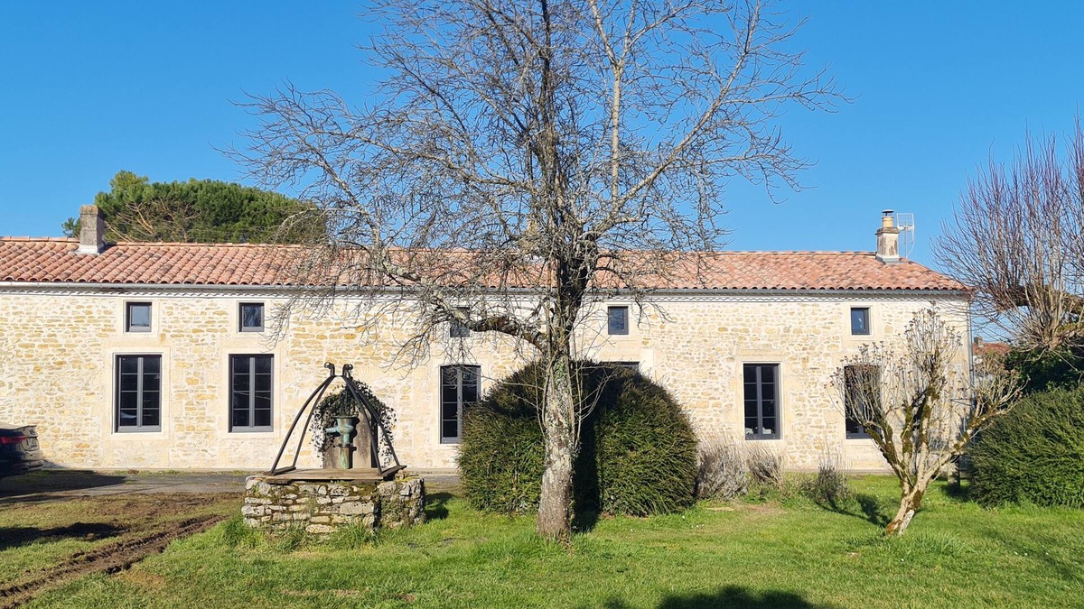 Montpellier de Medillan House | Le Gîte la Galerne se Trouve Dans un Hameau Avec un Environnement Champêtre