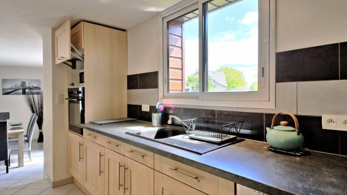 Besne House | Le Graffi'Ty by Interhome