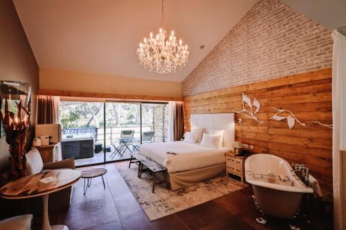 Toulon - Hyeres Hotel | Le Hameau Des Pesquiers Ecolodge & Spa, Curio Collection By Hilton