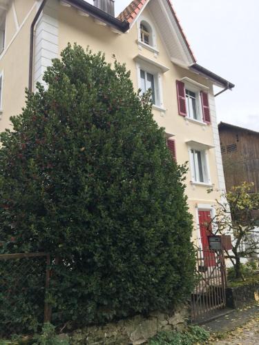 Cormoret House | Le Houx