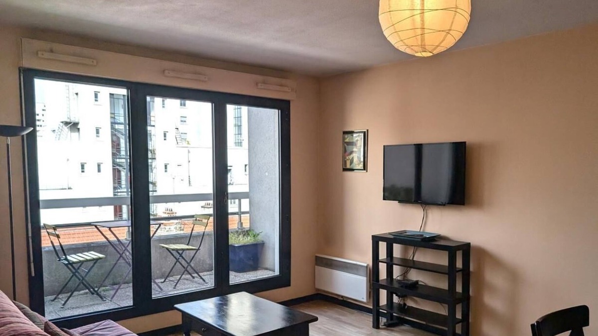 Republique - Tolstoi Apartment | Le Jade - VILLEURBANNE